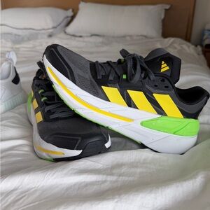 Adidas ADISTAR CS RUNNING SHOES Eco-Friendly Black, Yellow and Green Shoes